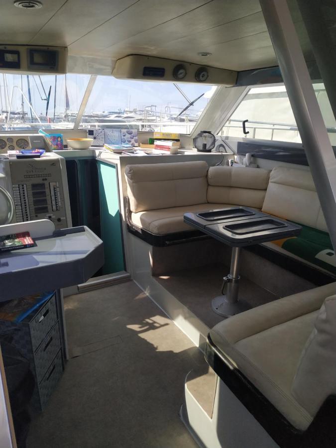 Ferretti 36 ' Bateau A Quai Vieux-Port Cannes Festival La Croisette Экстерьер фото