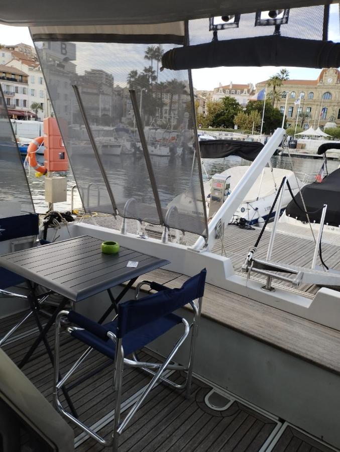 Ferretti 36 ' Bateau A Quai Vieux-Port Cannes Festival La Croisette Экстерьер фото