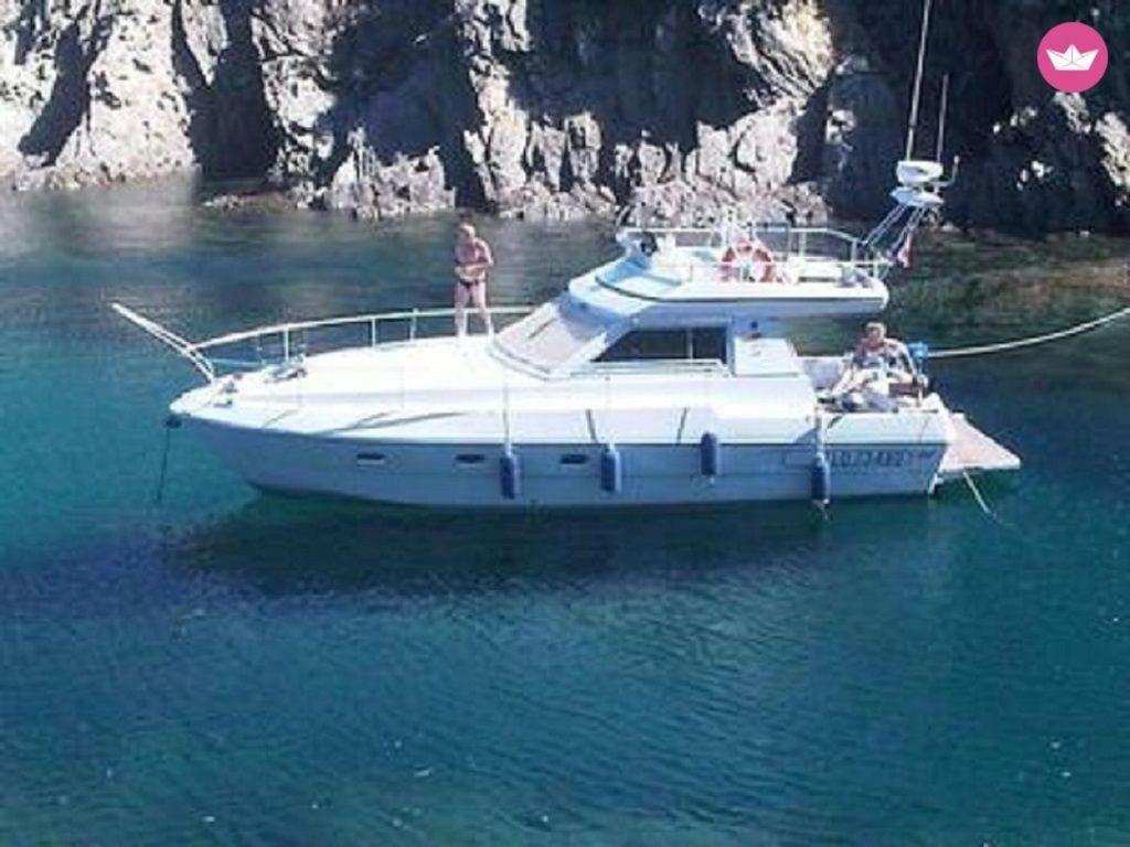Ferretti 36 ' Bateau A Quai Vieux-Port Cannes Festival La Croisette Экстерьер фото